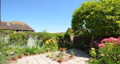 Two bedroom cottage in the heart of Rye with private parking.