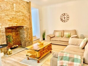 Apartment | Living room | 30-inch TV with digital channels - Stunning Renovated & Spacious 2 BR - 100m to Beach (Haverfordwest)