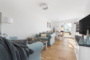 Tv, pejs, bordtennisbord
