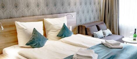 1 chambre, bureau, accès Internet, draps fournis