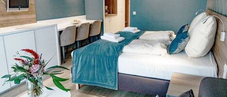 1 chambre, bureau, accès Internet, draps fournis