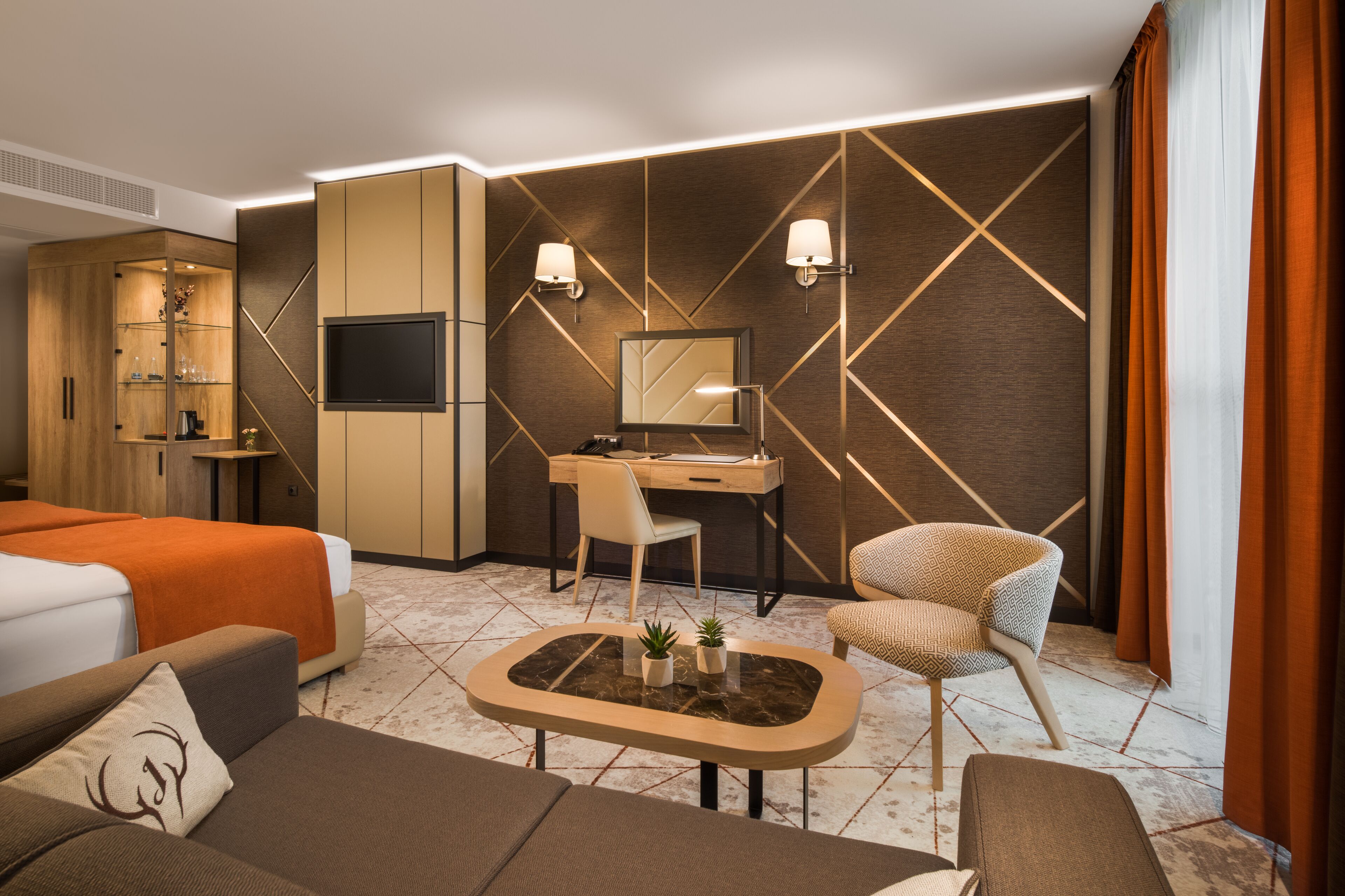 1 bedroom, memory-foam beds, minibar, in-room safe