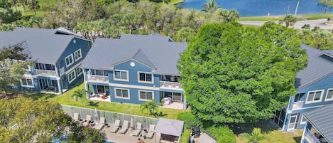 المنشأة من الخارج