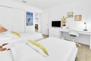 2 bedrooms, iron/ironing board, travel cot, free WiFi