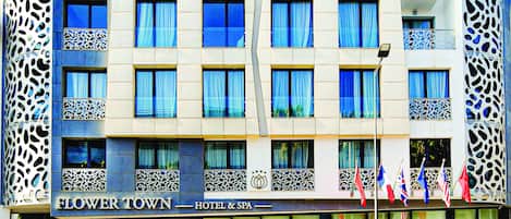 Mặt tiền nơi lưu trú