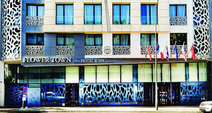 Flower Town HĂŽtel & Spa