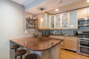 Condo, 2 Bedrooms | Private kitchen