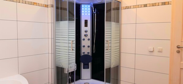 Bathtub, jetted tub, hair dryer, soap