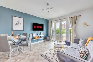 Télévision, cheminée, Netflix, services de streaming