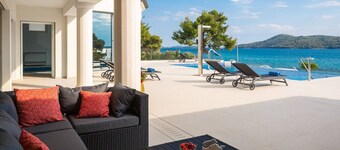 Luxury Villa Sea Whisper Sibenik with 2 Pools, Gym