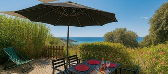 Apartment **** sea view in the heart of the Corsican maquis, 5 mm from the beach