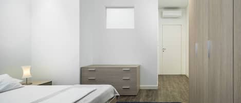 6 多间卧室、熨斗/熨衣板、WiFi、床单