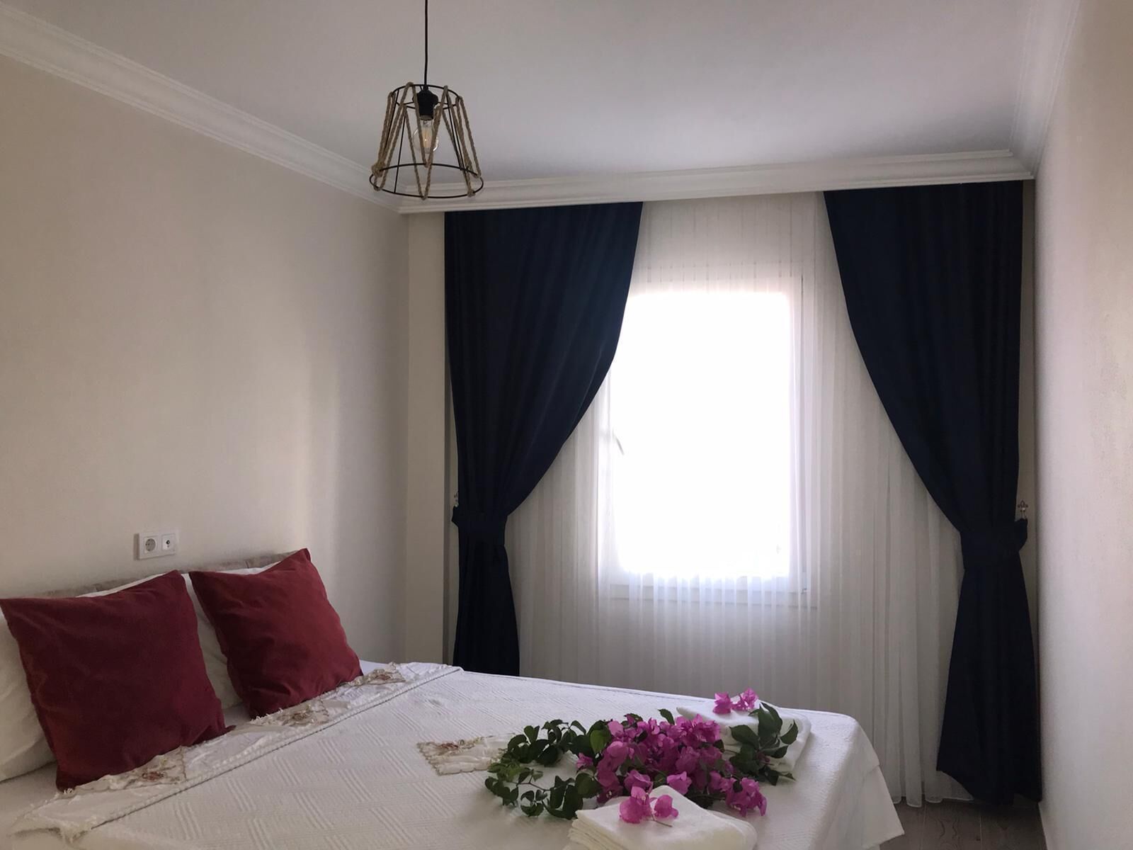 Classic-Apartment | 1 Schlafzimmer, hochwertige Bettwaren, Minibar, individuell dekoriert