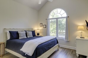 5 slaapkamers, een strijkplank/strijkijzer, gratis wifi, beddengoed