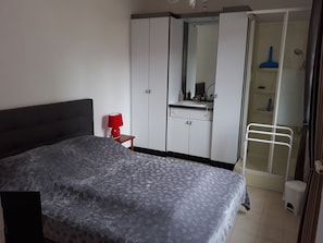 2 Schlafzimmer, WLAN