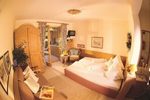 1 bedroom, iron/ironing board, Internet, bed sheets