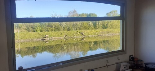 Sleeping in a barge in Béthune