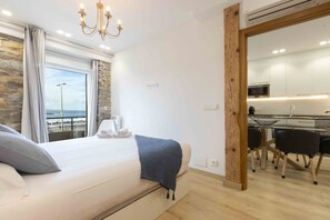 3 chambres, fer et planche à repasser, Wi-Fi gratuit, draps fournis