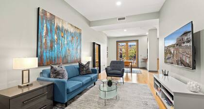 The 411 - Condo on Dickson St - Walk to UofA