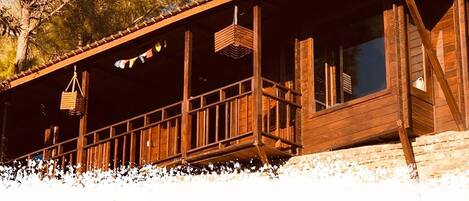 Daily to-go breakfast (INR 700 per person)