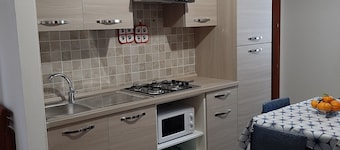 Vacation House "LEVANTE" - Central - 2 steps from the sea and the historic center.
