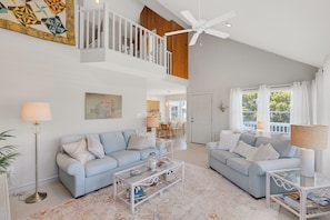 Smart TV, DVD player - Soundside home in The Village at Nags Head! (Nags Head)