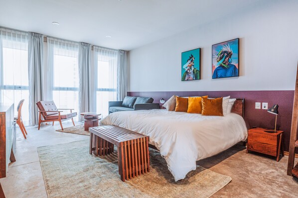 Deluxe Room | Free WiFi, bed sheets - Selina Guadalajara (Guadalajara)