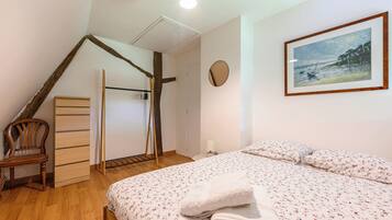 5 habitaciones, wifi gratis y ropa de cama