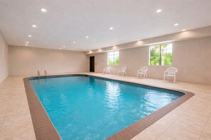 Piscine intérieure