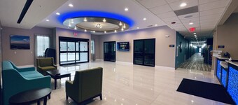 Days Inn & Suites by Wyndham Greater Tomball