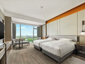 Club Room, 2 Single Beds | Hypo-allergenic bedding, minibar, in-room safe, desk - Hyatt Regency Shanghai Songjiang (Shanghai)