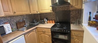 2-bed Apartment in High Wycombe Private Garden