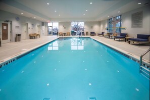 A swimming pool with lounge chairs and a no diving sign. - Towneplace Suites By Marriott Louisville Downtown (Louisville)