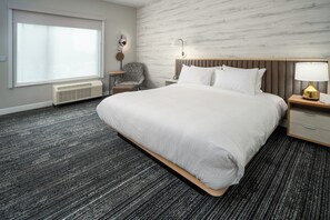 Studio, 1 King Bed (Mobility Accessible, Roll-In Shower) | Down comforters, desk, blackout drapes, iron/ironing board