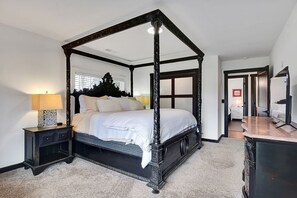 4 habitaciones, escritorio, tabla de planchar con plancha y wifi gratis 