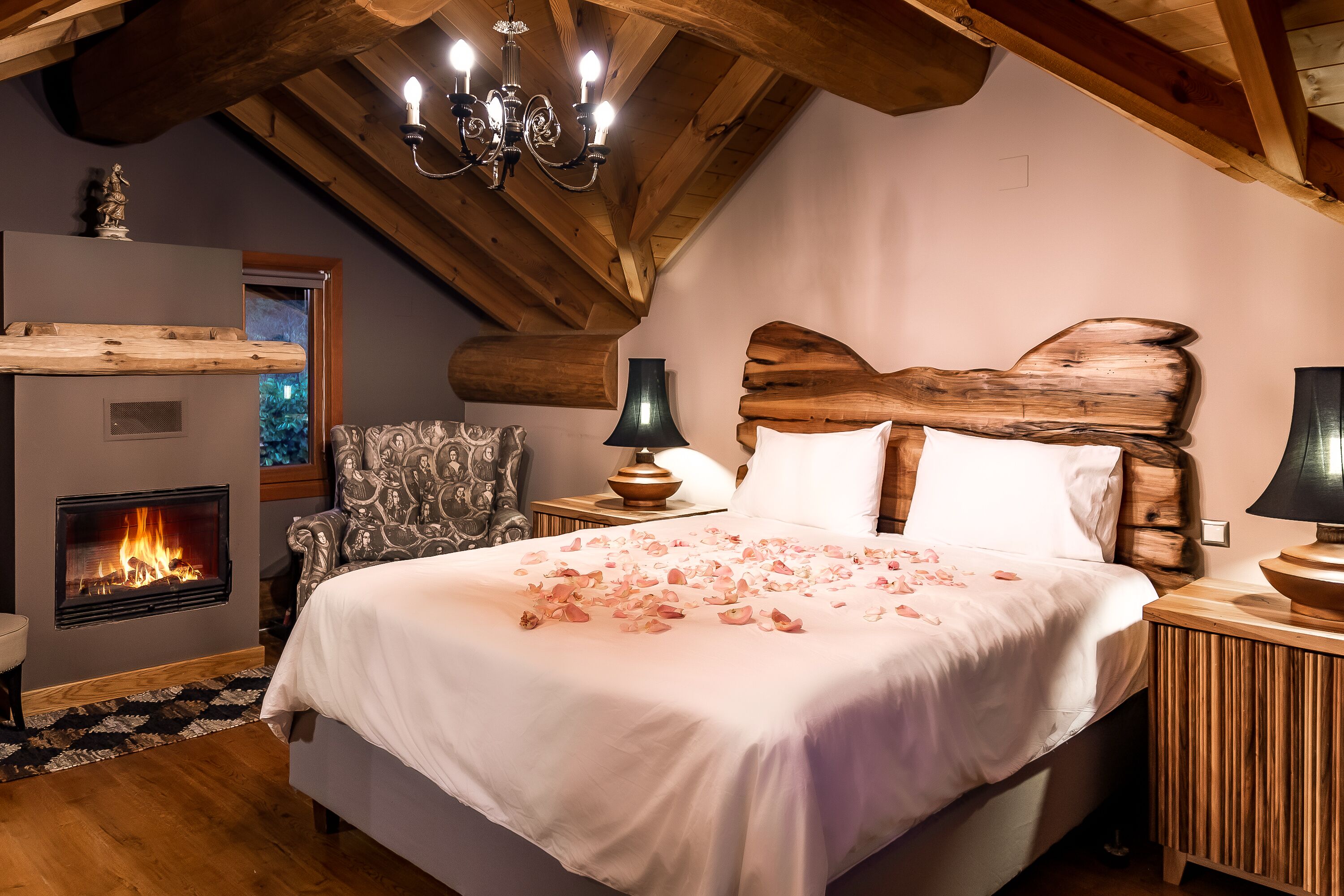 3 bedrooms, desk, free WiFi, bed sheets