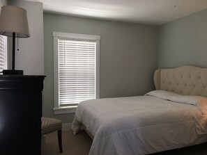 3 chambres, lit parapluie, Wi-Fi gratuit, draps fournis