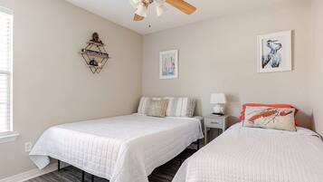 2 bedrooms, iron/ironing board, free WiFi, bed sheets
