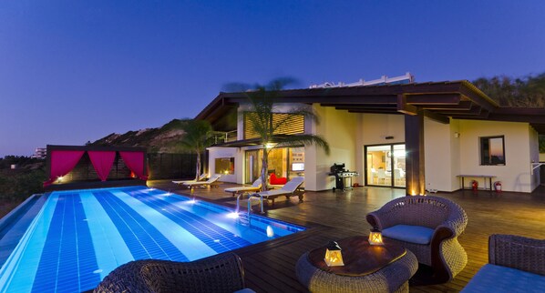 Alberca al aire libre 