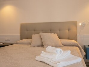 1 dormitorio, escritorio, Internet