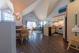 Family Townhome, 1 Bedroom, Non Smoking, Beachside | Living area | 42-inch flat-screen TV with cable channels, TV, DVD player