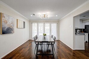 Dining - Designer’s home- Medical Center, Galleria, NRG. Lilly’s Maison 5 (Houston)