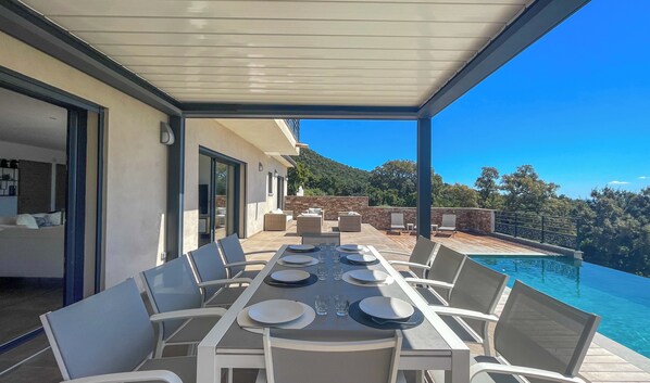 Restauration extérieure