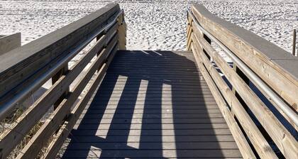 Updated Coastal Condo • Steps to Beach • Pool • King + Bunks • Ground Floor