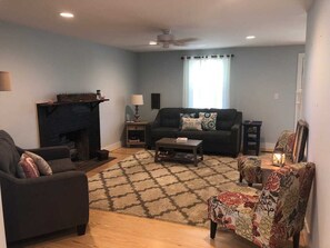 Living area - 1Tribe Farmhouse (Mount Sidney)