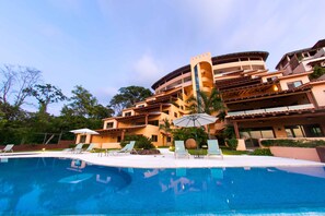 Alberca al aire libre 