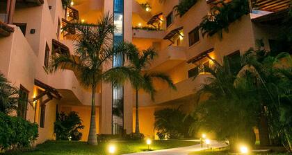 Luxury apartment with beautiful sunset sea views at Ixtapa