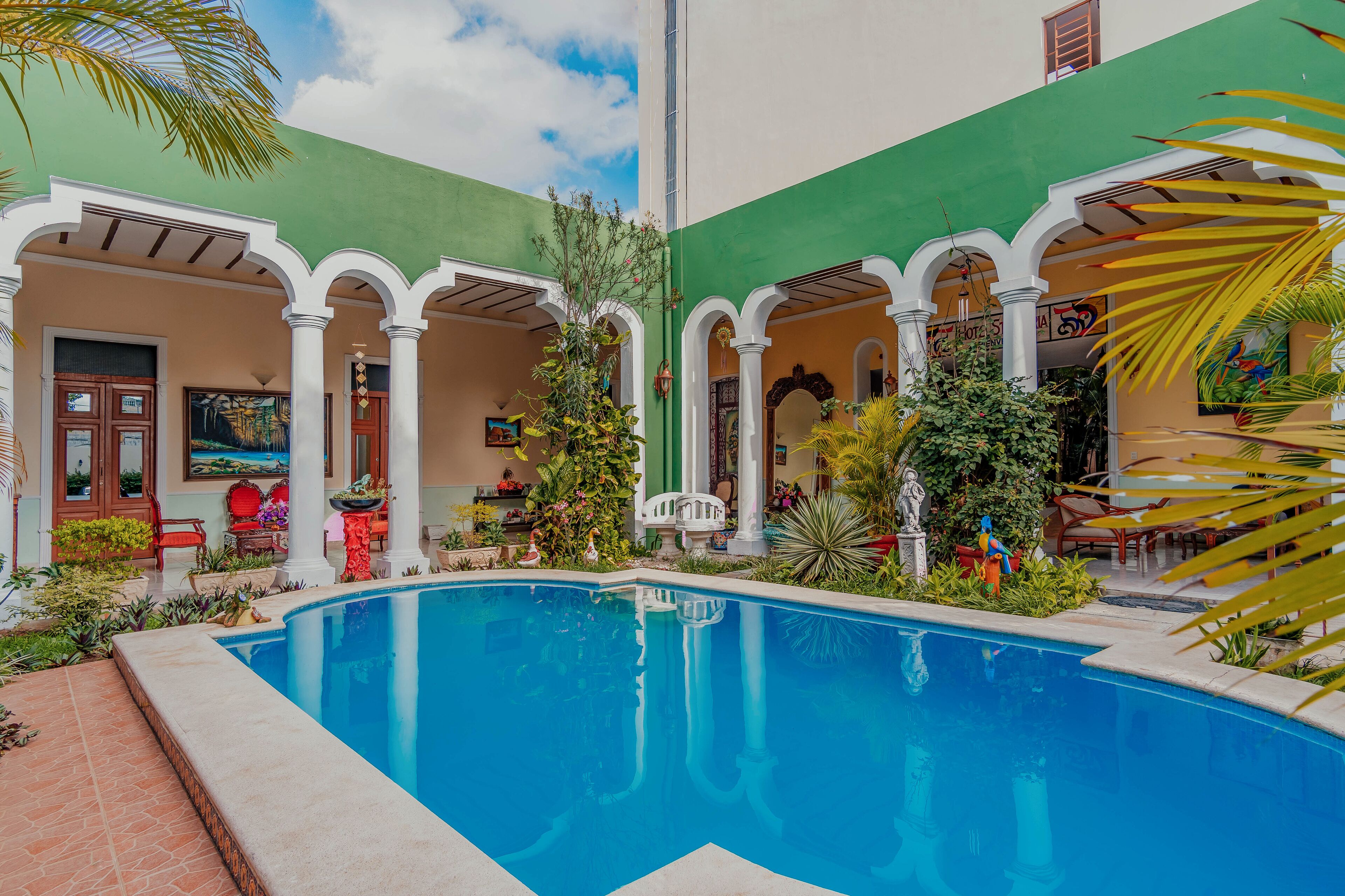 outdoor pool, pool loungers