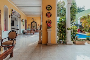 رواق
