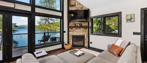 Smart-TV, Kamin